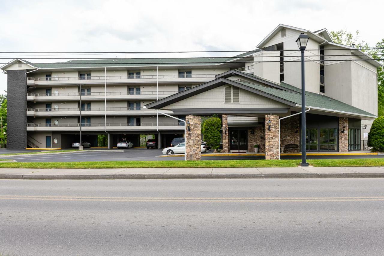 Twin Mountain Inn & Suites Pigeon Forge Exterior photo