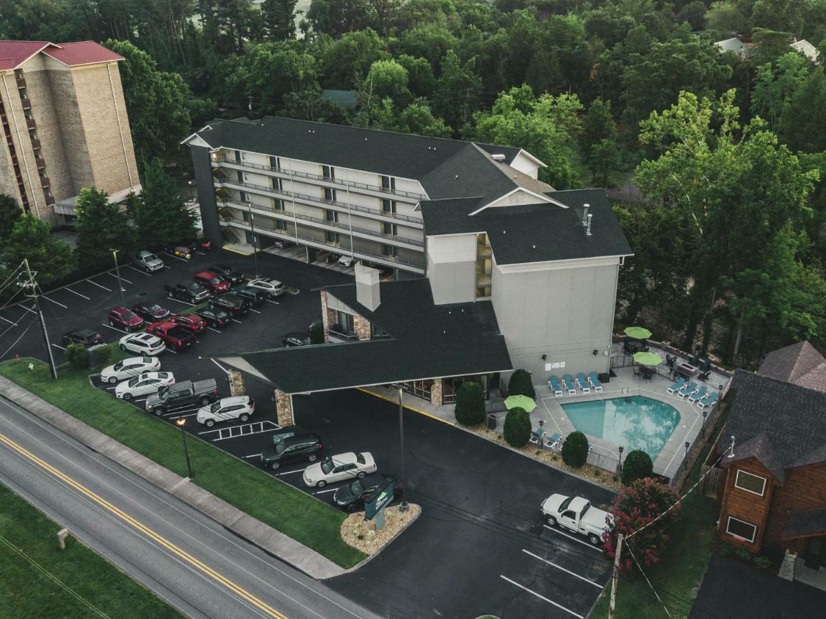 Twin Mountain Inn & Suites Pigeon Forge Exterior photo